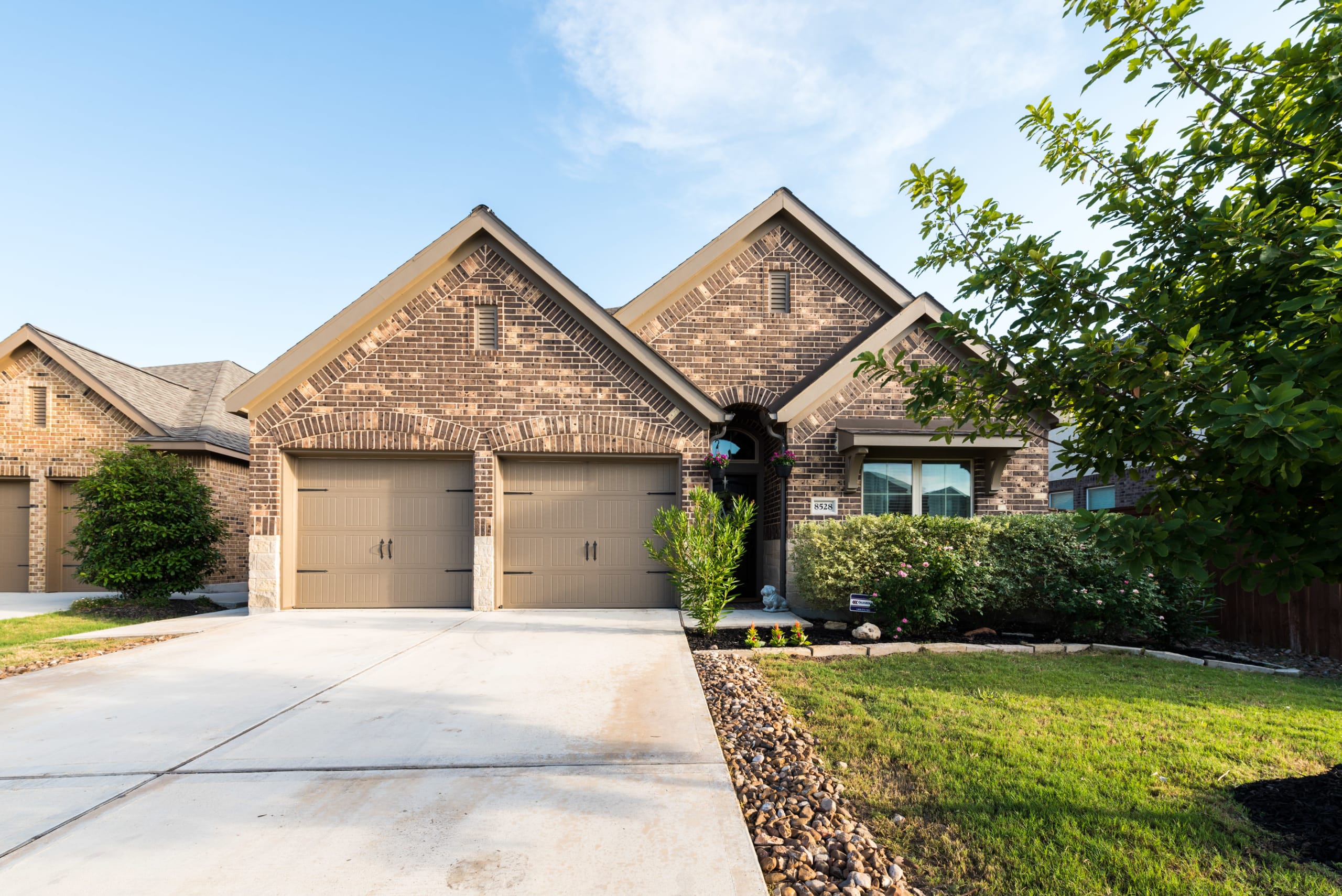 single story home